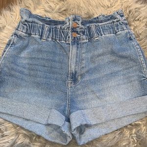 Hollister Jean Short